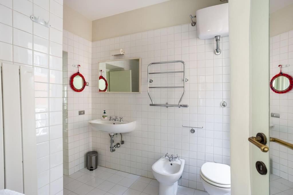 Best Authentic Apartment Monti 5 Mins From Colosseum Eksteriør billede