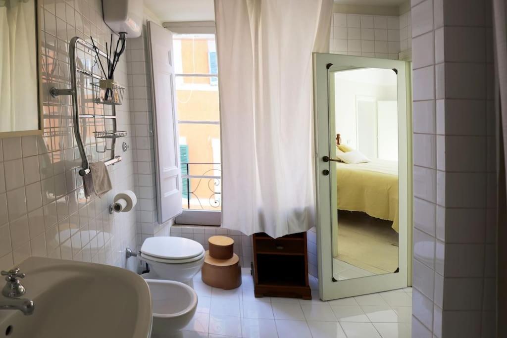 Best Authentic Apartment Monti 5 Mins From Colosseum Eksteriør billede