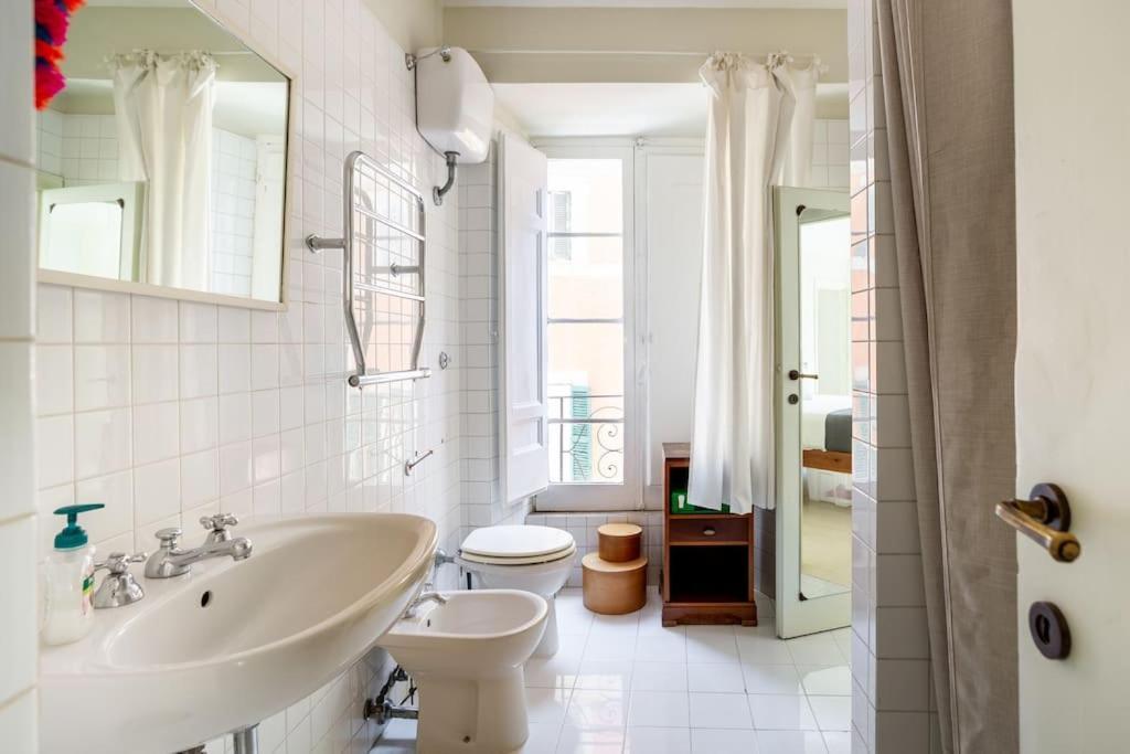 Best Authentic Apartment Monti 5 Mins From Colosseum Eksteriør billede