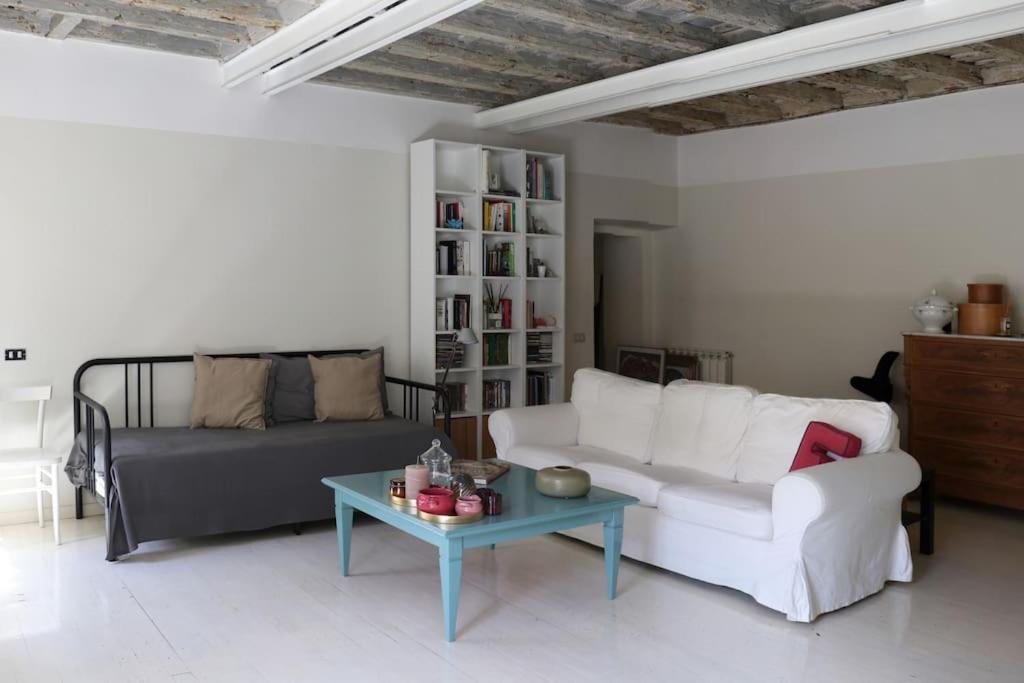 Best Authentic Apartment Monti 5 Mins From Colosseum Eksteriør billede