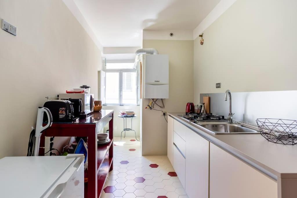 Best Authentic Apartment Monti 5 Mins From Colosseum Eksteriør billede